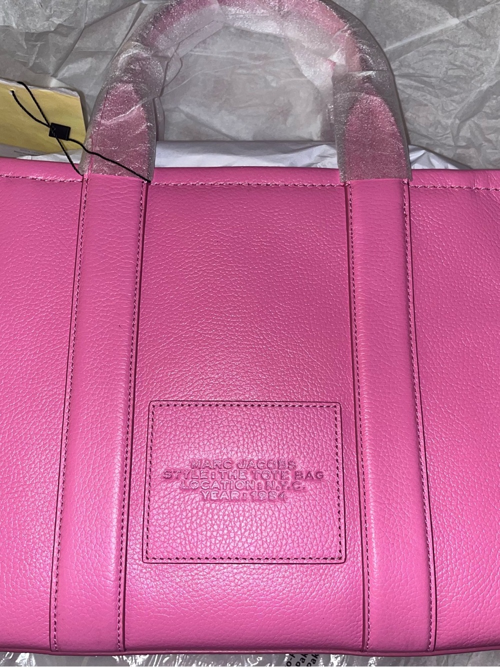 Marc Jacob’s Medium Leather Tote Bag in Bow Pink - Picture 3 of 7
